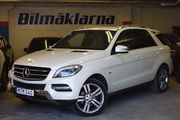 Mercedes ML350 BlueTEC 4MATIC D-VÄRM/DRAG/NAVI/KAMERA/S&V - 2012