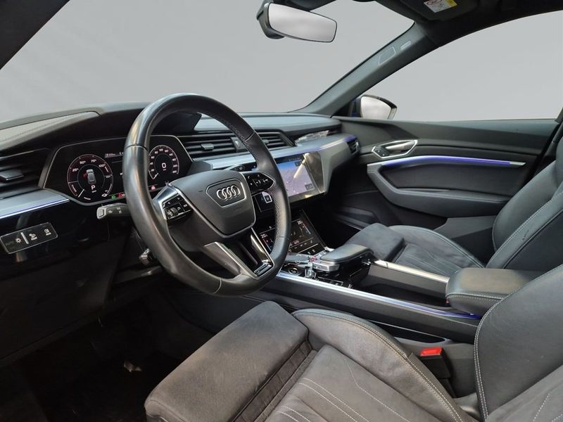 Audi Q8 bild 7