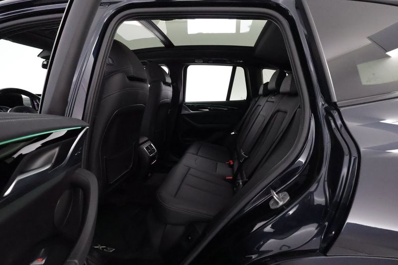 BMW iX3 bild 12