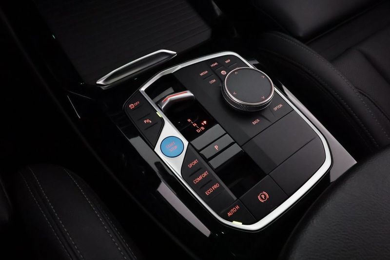 BMW iX3 bild 24