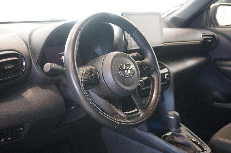 Toyota Yaris Cross bild 2