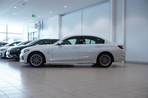 BMW 330 bild 4