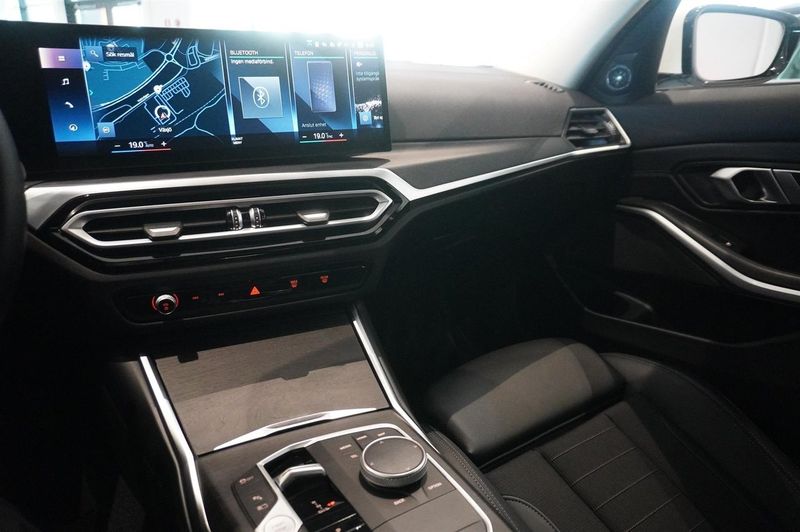BMW 330 bild 8