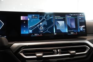 BMW 330 bild 9