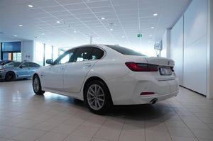 BMW 330 bild 3
