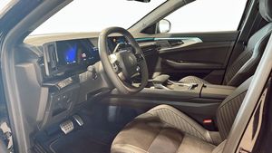 Renault Rafale bild 10