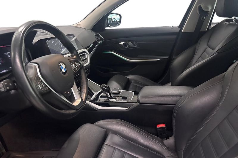 BMW 320 bild 12
