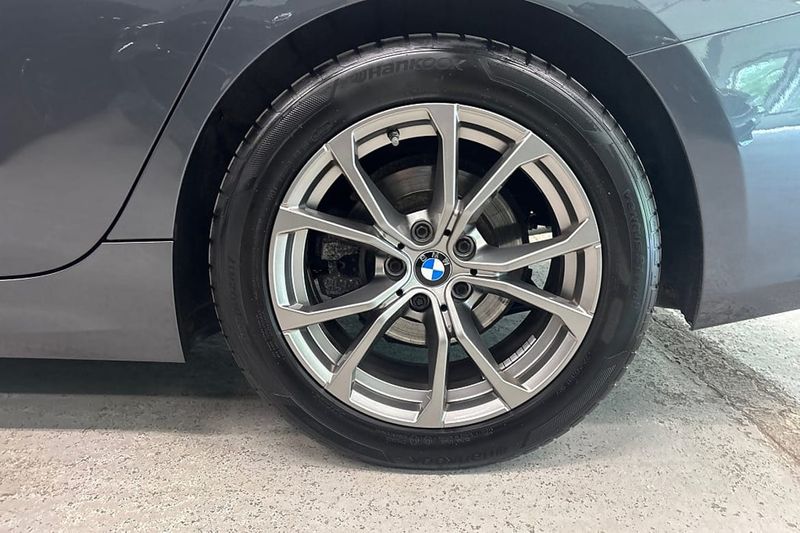 BMW 320 bild 15