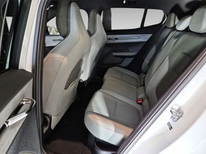 Volvo EX30 bild 9