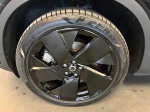 Volvo EX40 bild 5