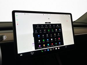 Tesla Model Y bild 21