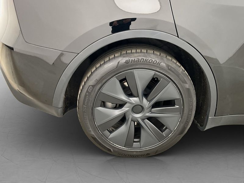 Tesla Model Y bild 33