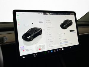 Tesla Model Y bild 24