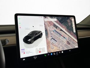 Tesla Model Y bild 22