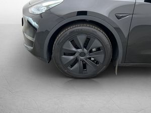 Tesla Model Y bild 31