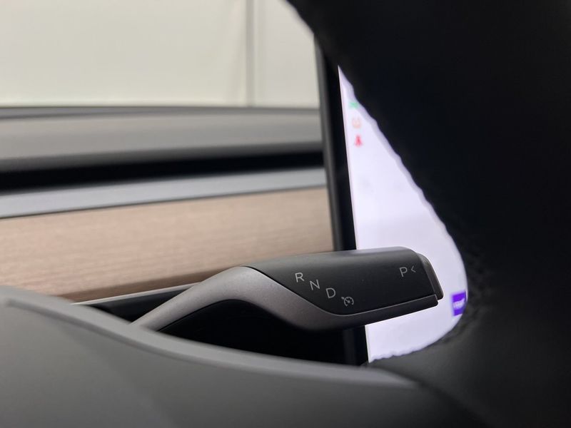 Tesla Model Y bild 29