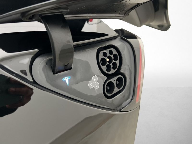 Tesla Model Y bild 30