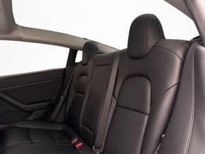 Tesla Model 3 bild 13