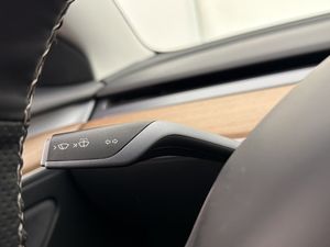 Tesla Model 3 bild 27