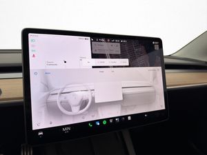 Tesla Model 3 bild 21