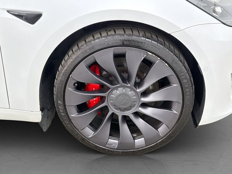 Tesla Model 3 bild 32