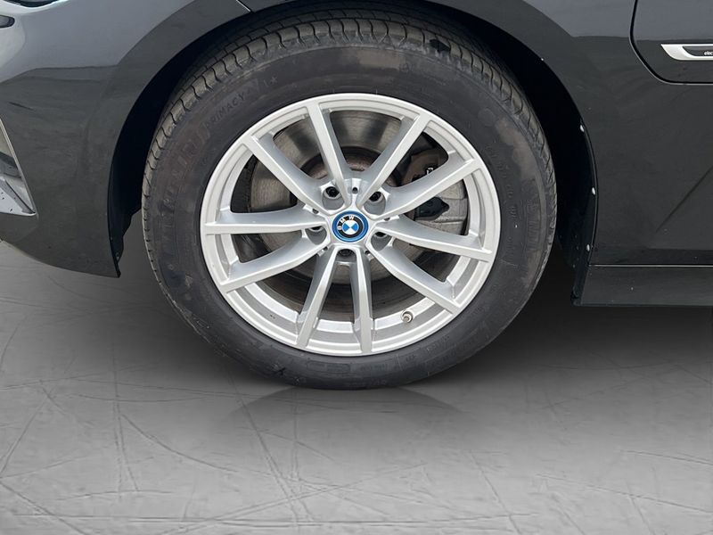 BMW 330 bild 33