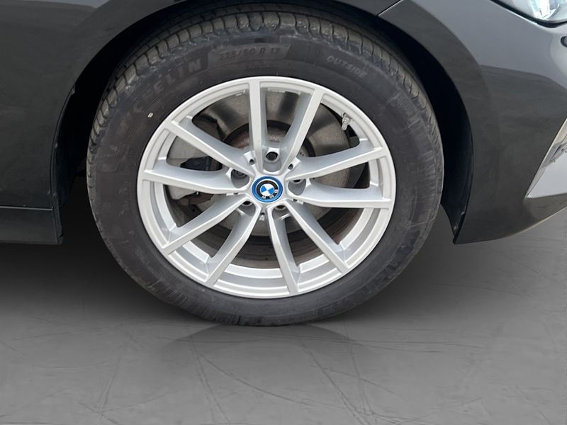 BMW 330 bild 36