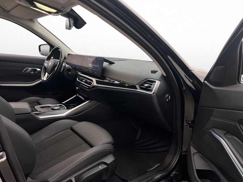 BMW 330 bild 12