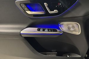 Mercedes GLC300 bild 14
