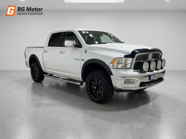 Dodge 1500 RAM Crew Cab 5.7 V8 HEMI 395HK Laramie Höjd/Motorvärma - 2010