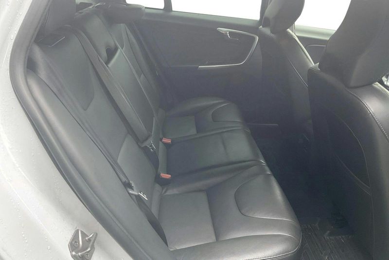 Volvo V60 bild 8