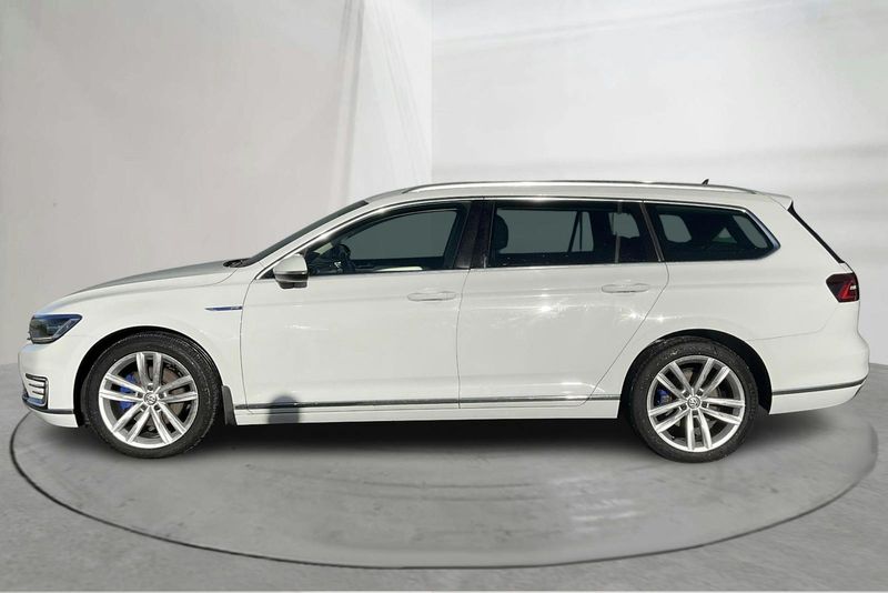 Volkswagen Passat bild 2