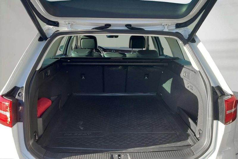 Volkswagen Passat bild 9