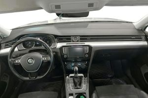 Volkswagen Passat bild 6