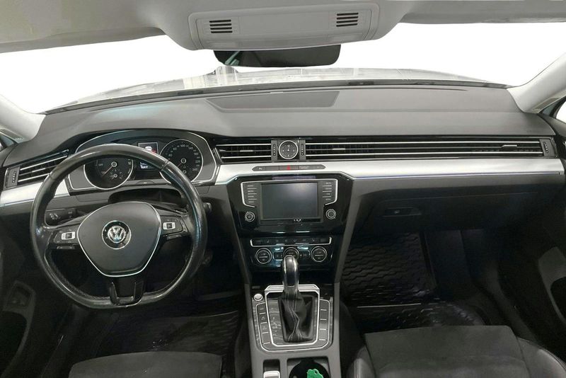 Volkswagen Passat bild 6