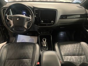 Mitsubishi Outlander bild 12