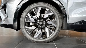 Renault Rafale bild 7