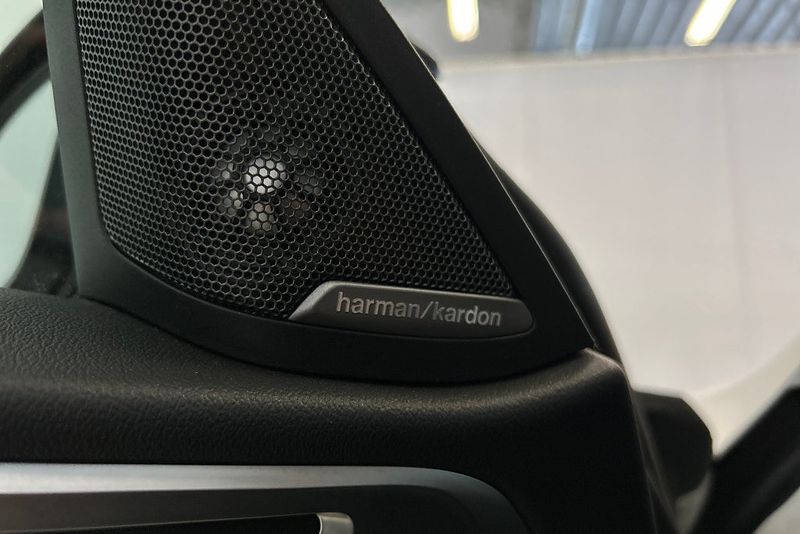 BMW i4 bild 19