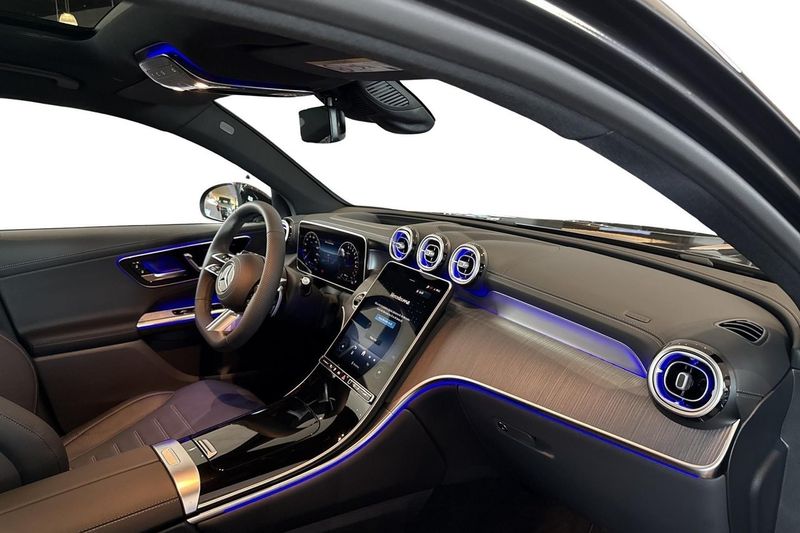 Mercedes GLC300 bild 9