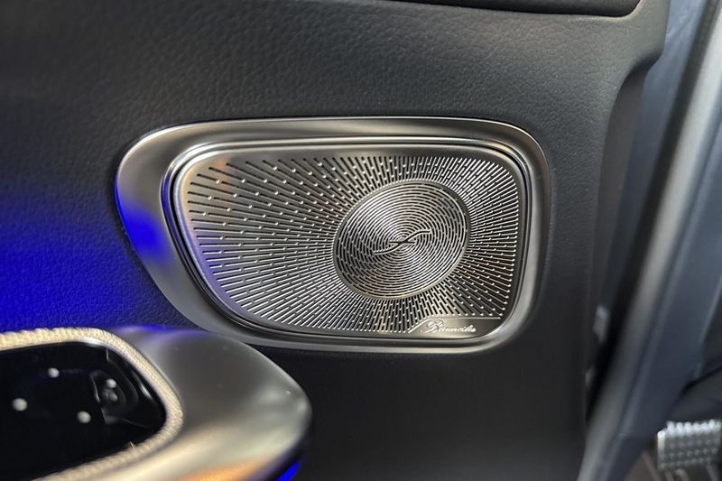 Mercedes GLC300 bild 13
