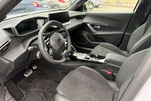 Peugeot 2008 bild 5