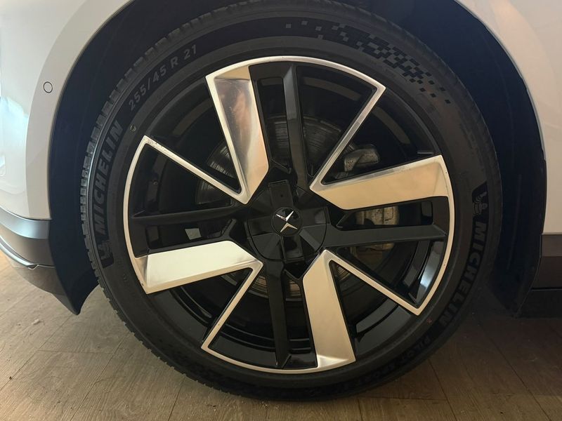 Polestar 4 bild 28