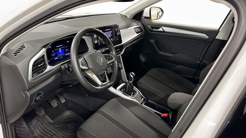 Volkswagen T-Roc bild 7