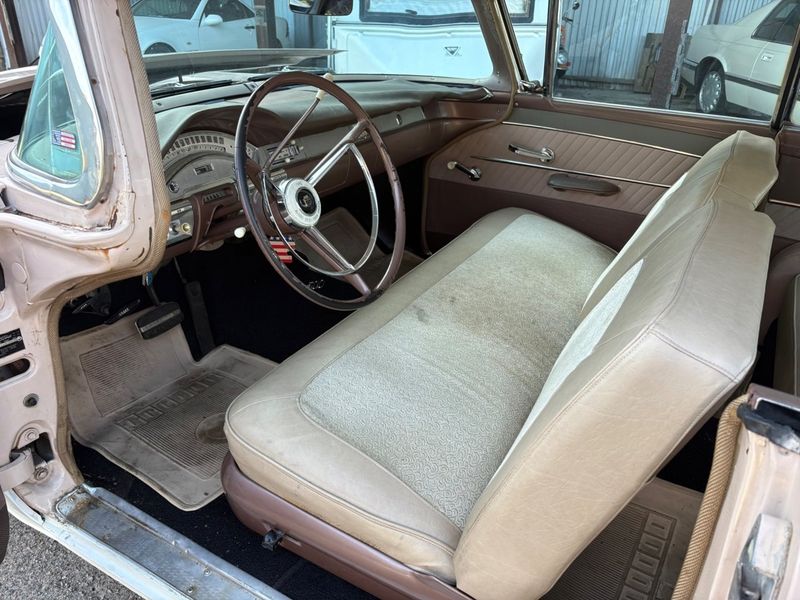 Ford Fairlane bild 16