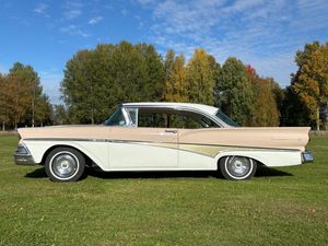 Ford Fairlane bild 28