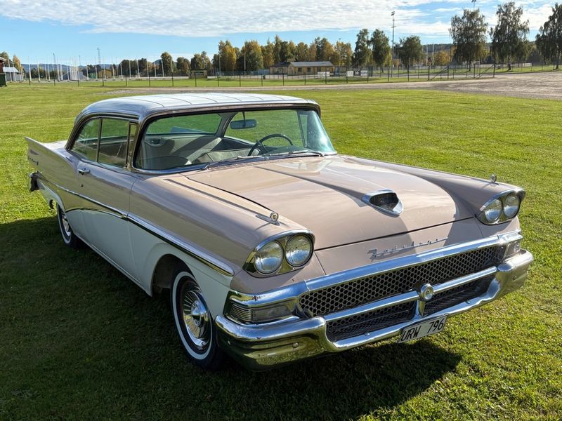 Ford Fairlane bild 7