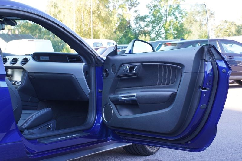 Ford Mustang bild 17