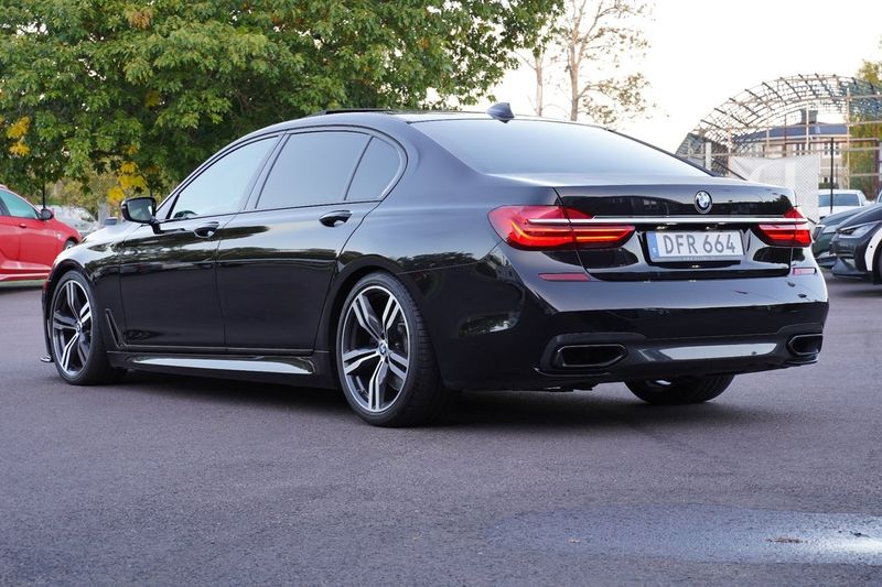 BMW 750 bild 5