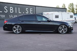 BMW 750 bild 27
