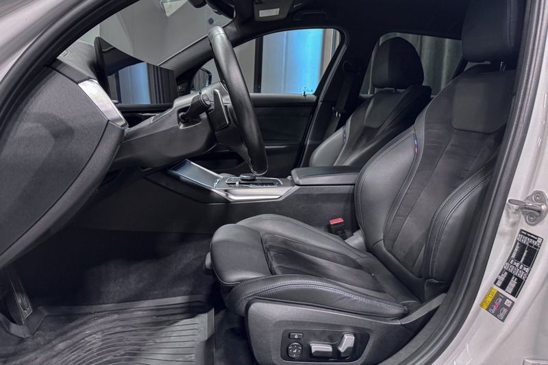 BMW 330 bild 10